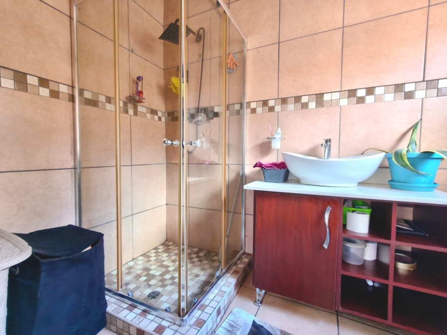 4 Bedroom Property for Sale in Mooivallei Park North West